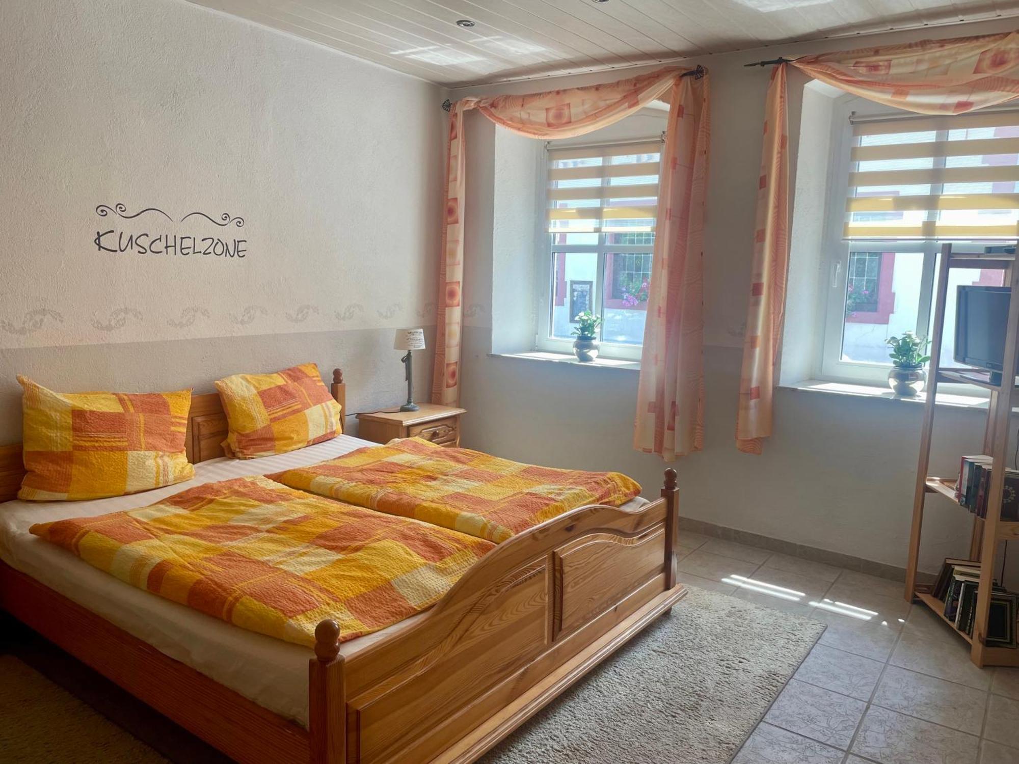 Ferienwohnung Minnies-Schiefertraum Brauneberg Exterior photo